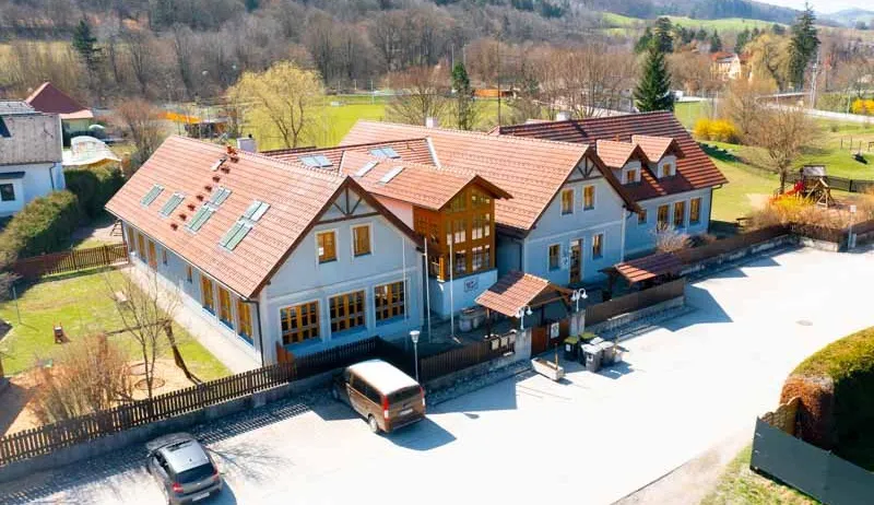 Outdoors, Architecture, Building, Housing, Driveway, House, Aerial View, Car, Vehicle, Moving Van