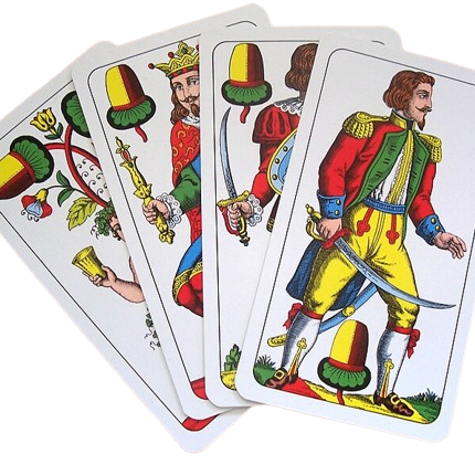 Vier Spielkarten mit verschiedenen Designs. Die erste Karte zeigt eine Krone und ein Schwert. Die zweite Karte zeigt einen Mann mit einem Schwert. Die dritte Karte zeigt einen Mann mit einem Schwert und einem Schild. Die vierte Karte zeigt eine Hand, die einen Becher hält.