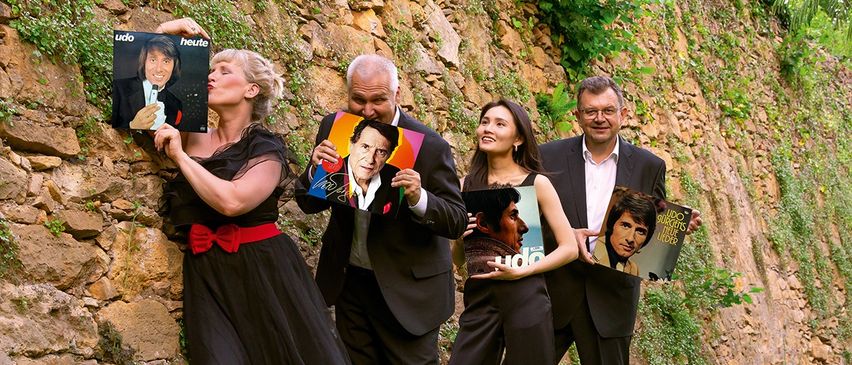 Bild enthält, Dress, People, Person, Adult, Female, Woman, Male, Man, Formal Wear, Photography