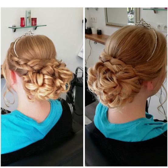 Bild enthält, Person, Hair, Head, Face