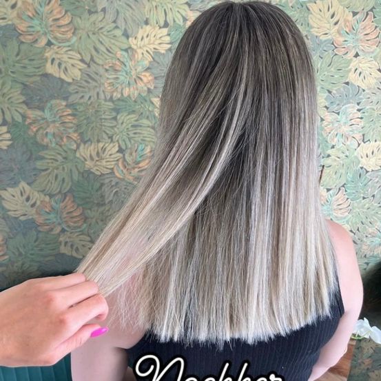 Bild enthält, Blonde, Hair, Person, Highlighted Hair, Head