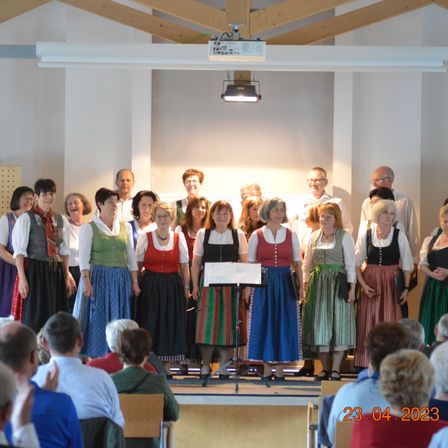 Bild enthält, People, Person, Adult, Male, Man, Boy, Child, Classroom, Female, Woman