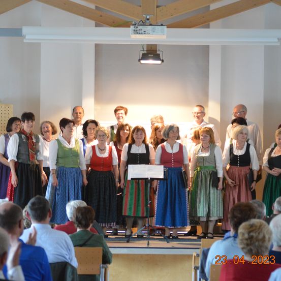 Bild enthält, People, Person, Adult, Male, Man, Boy, Child, Classroom, Female, Woman