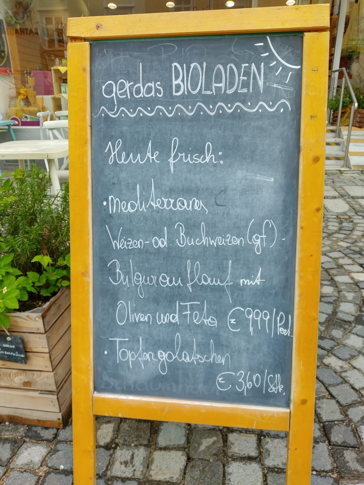 Bild enthält, Blackboard, Text