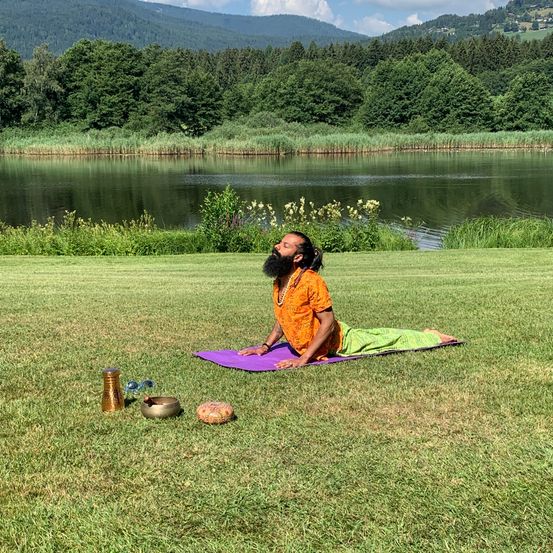 Yoga am See
