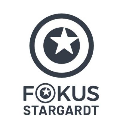 Bild enthält, Logo, Star Symbol, Symbol, Gas Pump, Machine, Pump