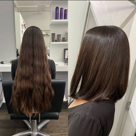 Eine Frau mit langen, glänzenden braunen Haaren wird in einem Salon vor und nach einer Haarschnitt gezeigt. Das Vorher-Foto zeigt sie sitzend mit losen Haaren. Das Nachher-Foto zeigt sie mit einem kurzen, glatten Bob-Haarschnitt.