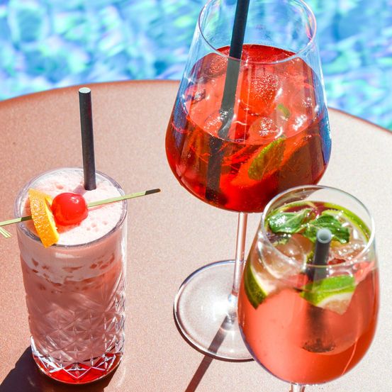 Bild enthält, Alcohol, Beverage, Cocktail, Glass, Mojito, Soda, Juice, Herbs, Plant