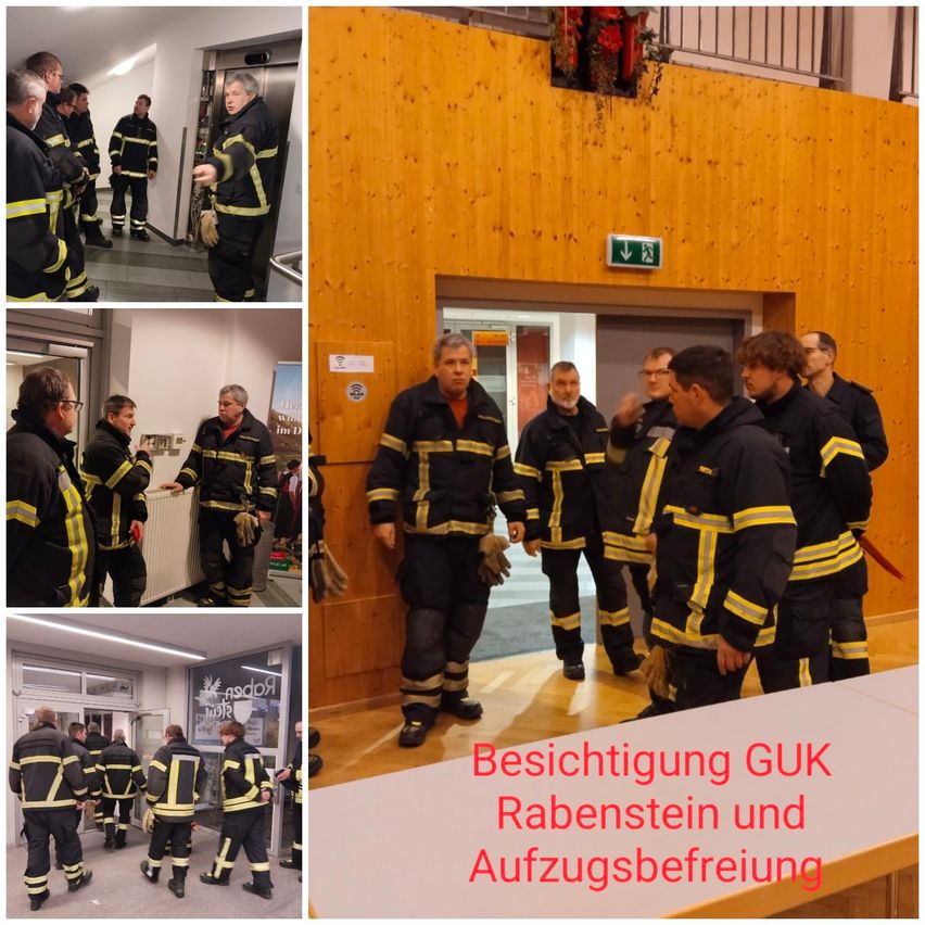 Eine Collage von Feuerwehrleuten in verschiedenen Umgebungen. Zuerst betreten sie einen Aufzug. Zweitens stehen sie in einem Korridor. Drittens sind sie in einem Raum versammelt. Der Text 'Besichtigung GUK Rabenstein und Aufzugsbefreiung' ist sichtbar.