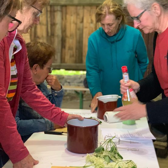 Image contains, Plywood, Wood, Lunch, Meal, Person, Adult, Female, Woman, Restaurant, Face