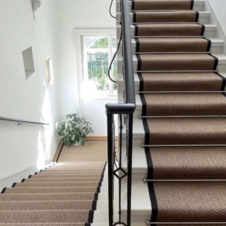 Bild enthält, Architecture, Building, House, Housing, Staircase, Indoors, Foyer