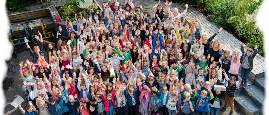 Bild enthält, People, Person, Photography, Portrait, Pants, Grass, Nature, Outdoors, Park, Tree