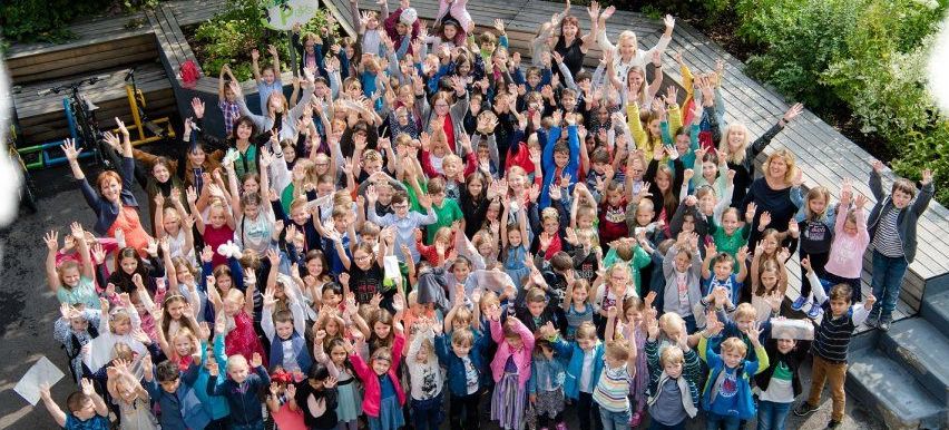 Bild enthält, People, Person, Photography, Portrait, Pants, Grass, Nature, Outdoors, Park, Tree