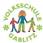 Bild enthält, Person, Walking, Baby, Logo, Face, Head, Body Part, Hand