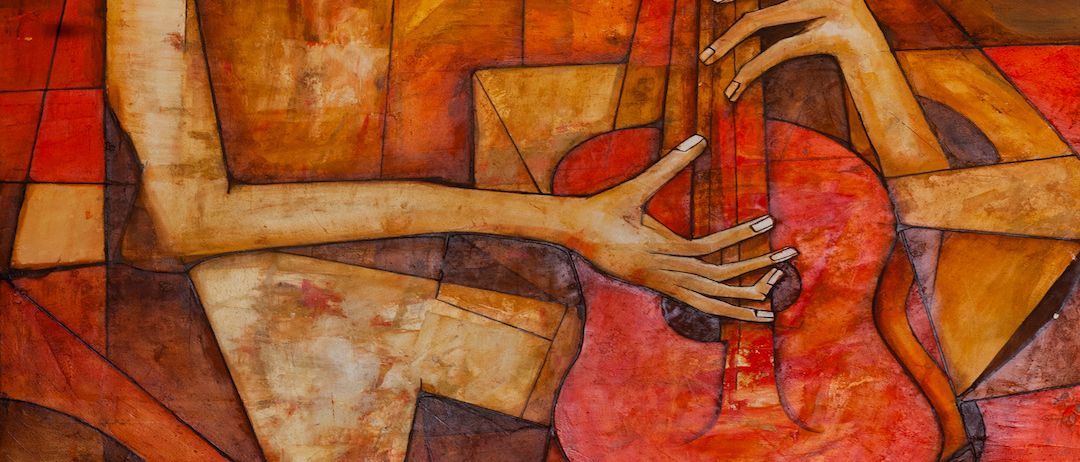 Ein abstraktes Gemälde zeigt eine Person, die sitzt und eine Gitarre spielt. Die Figur ist entspannt, mit Farben vorwiegend in Rot, Braun und Beige. Die Gitarre ist auffällig rot und kontrastiert mit den gedämpften Tönen der Figur.