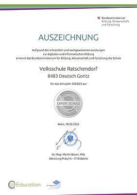 Auszeichnung verliehen an die Volksschule Ratschendorf 8483 Deutsch Goritz für das Schuljahr 2023/24. Das Zertifikat, unterzeichnet von Martin Bauer, wurde am 10. Oktober 2023 ausgestellt.