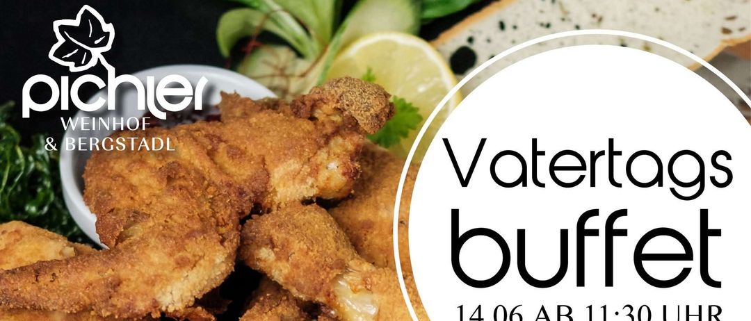 Nahaufnahme von knusprigem gebratenem Hähnchen auf einem Teller mit Kräutern und einer Zitronenscheibe. Das Datum 14.06 AB ist im Bild dargestellt.