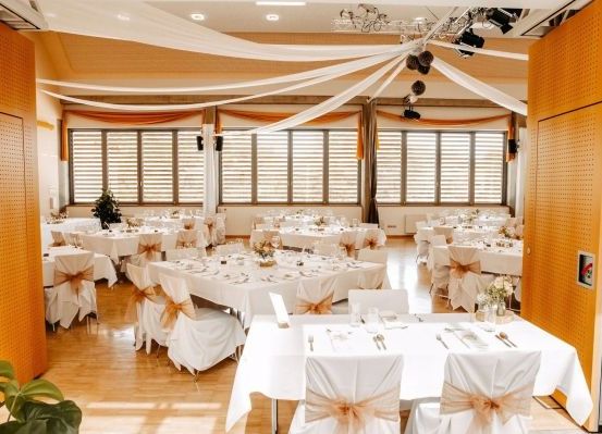 Indoors, Reception Room, Table, Dining Table, Hall, Home Decor, Restaurant