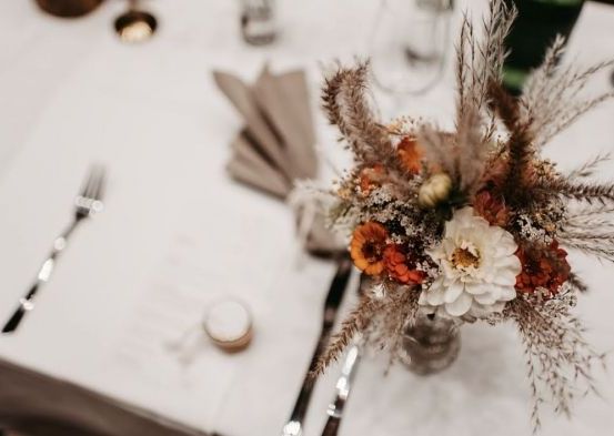 Flower, Flower Arrangement, Plant, Flower Bouquet, Furniture, Table, Cat
