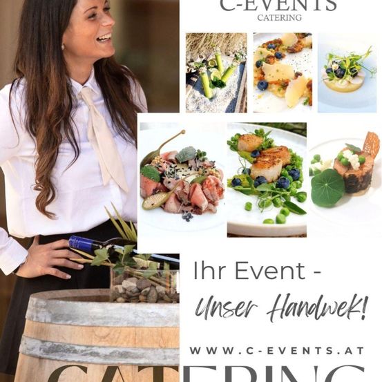 Eine Frau lächelt bei einer Veranstaltung mit Gourmetgerichten. Der Text lautet 'Ihr Event - Unsere Expertise!' und enthält eine Website.
