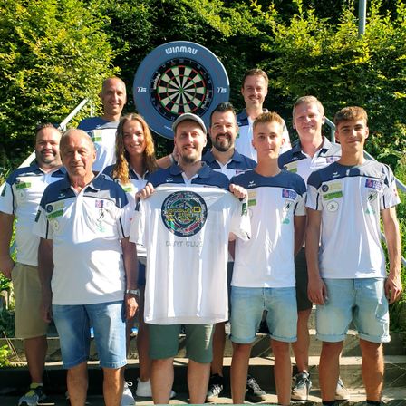 Bild enthält, T-Shirt, People, Person, Portrait, Shorts, Boy, Male, Teen, Pants, Man