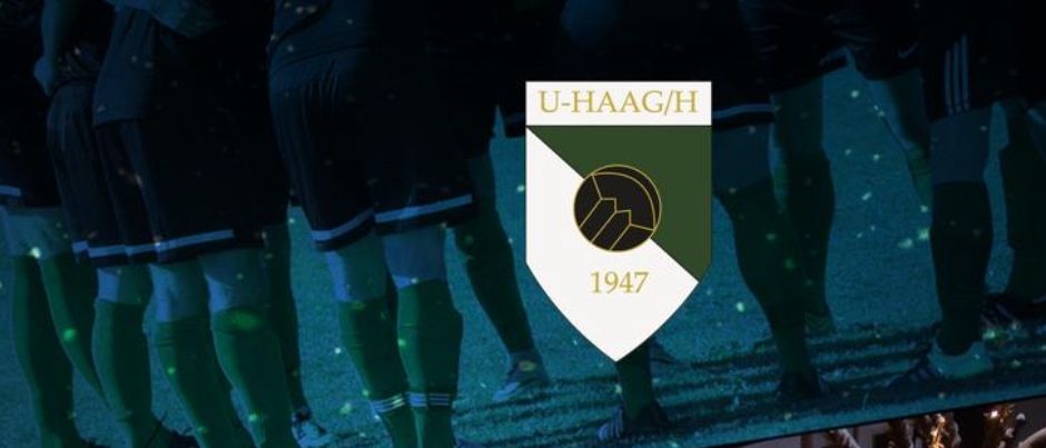 Bild enthält, People, Person, Book, Publication, Advertisement, Poster, Night, Adult, Male, Man