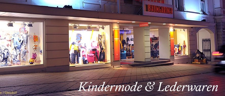 Bild enthält, Shop, Shopping Mall, Boutique, Architecture, Building, Window Display, Person