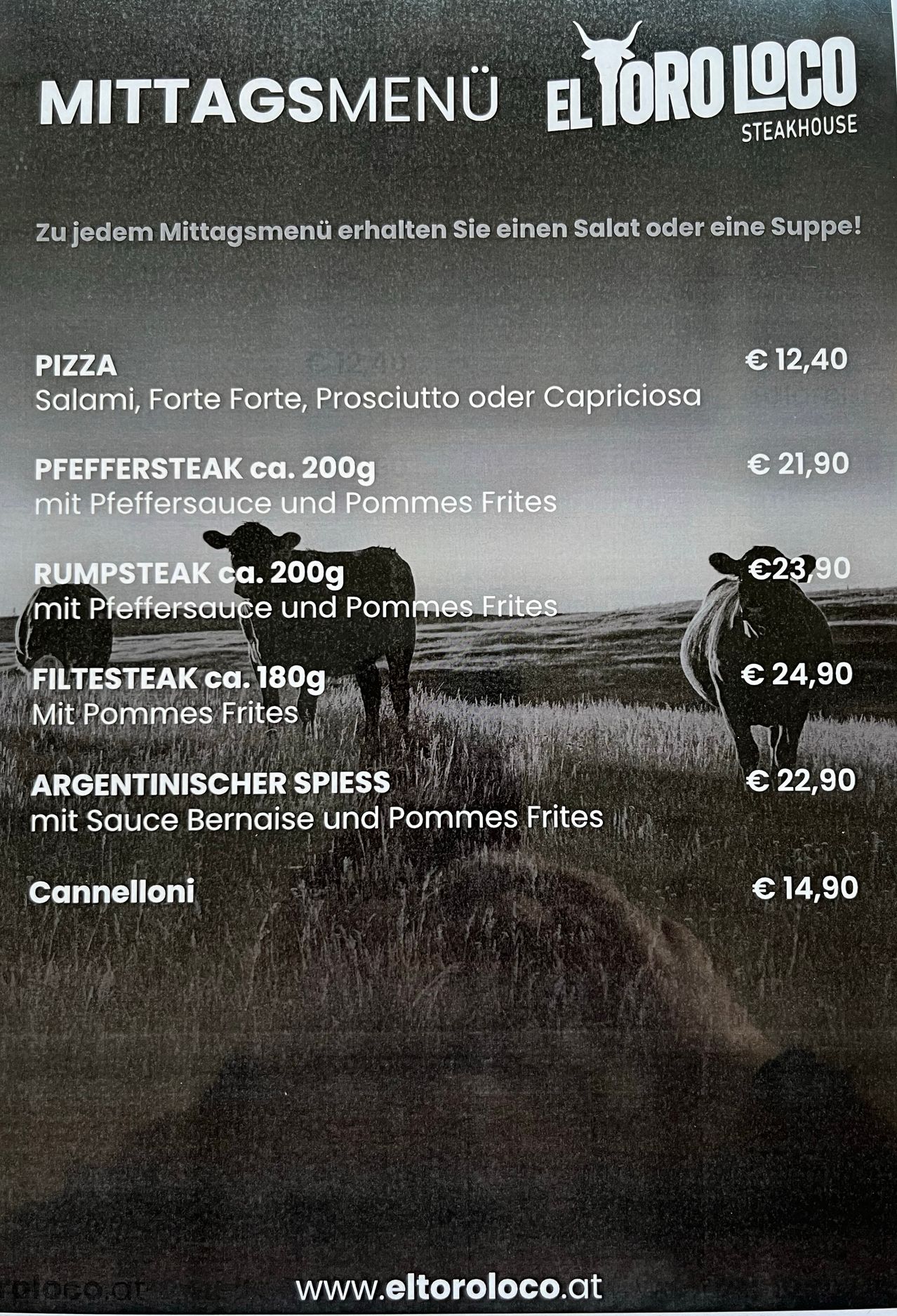 Bild enthält, Bull, Mammal, Cattle, Cow, Advertisement, Angus, Buffalo, Text, Poster, Field