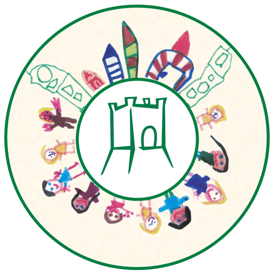 Eine bunte Zeichnung von Kindern, die ein Schloss-Logo umgeben, mit Raketen und einem Raumschiff im Hintergrund.