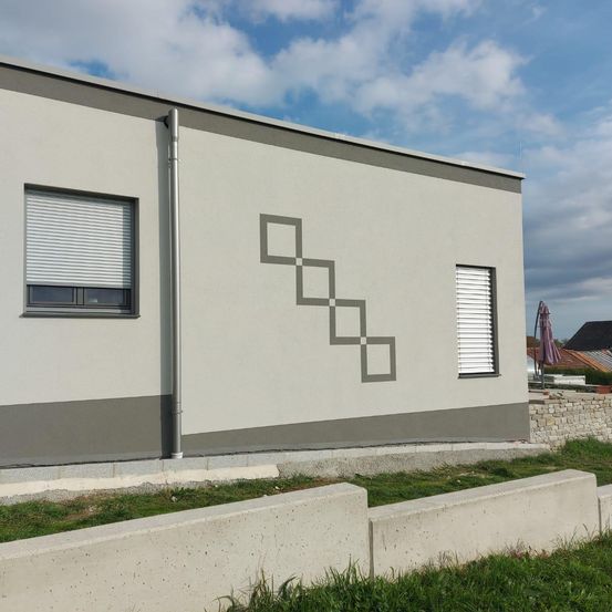 Bild enthält, Architecture, Building, Wall, Housing, House, Plant, Window, Outdoors, Shelter, Interior Design