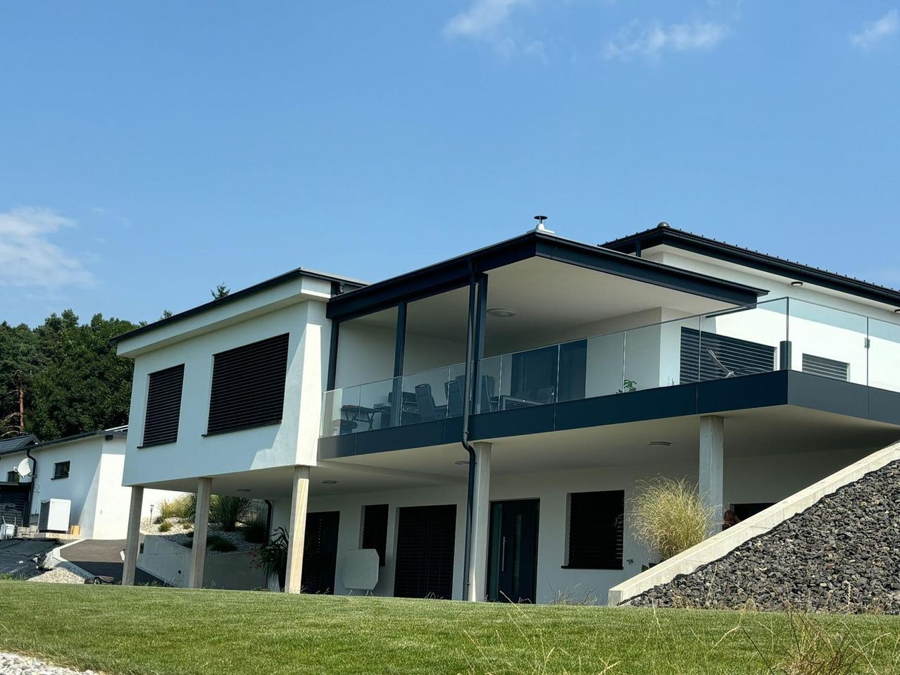 Architecture, Building, Housing, House, Portico, Indoors, Interior Design, Grass, Plant, Villa