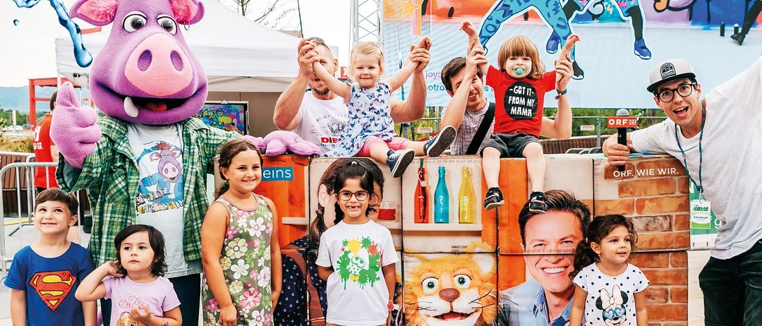 Bild enthält, People, Person, Child, Female, Girl, Boy, Male, Adult, Man, Photography