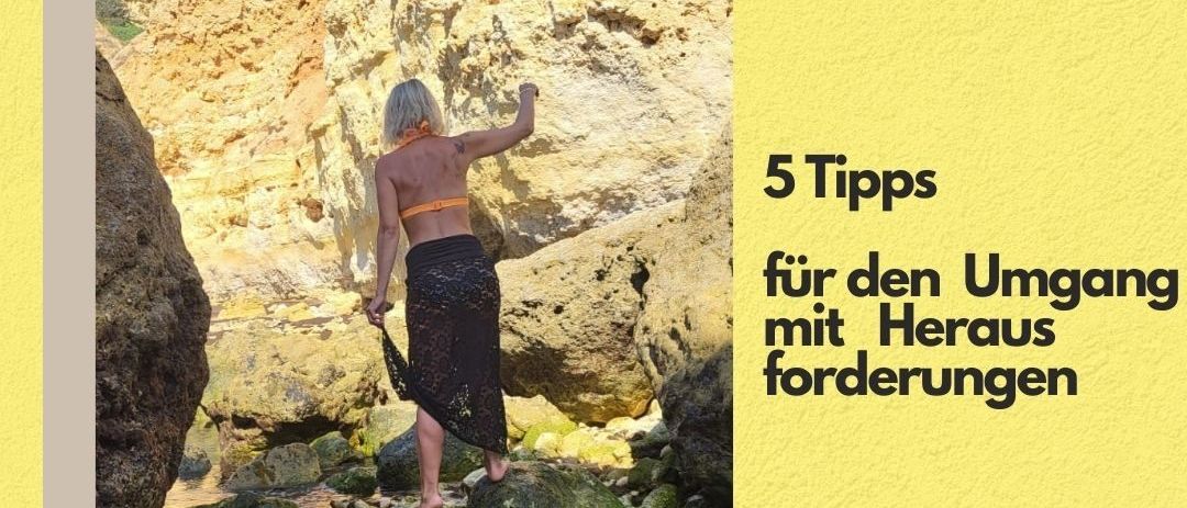 Bild enthält, Rock, Photography, Cliff, Outdoors, Shorts, Person, Portrait, Adult, Female, Woman