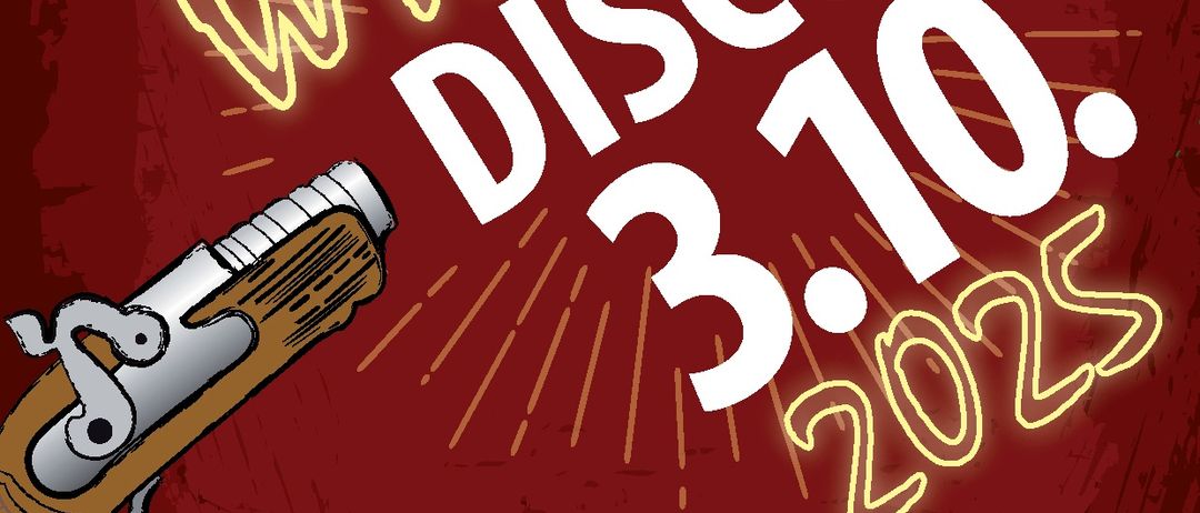 Plakat für eine Disco-Veranstaltung namens 'Wildfire Disco 3.10. 2022' mit freiem Eintritt von 20-21 Uhr. DJs Schneggei und Mü sind zu sehen. Event-Technik von LIGHT fish. QR-Code enthalten.
