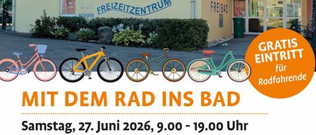 Ein Flyer zeigt ein Gebäude mit 'Freizeitzentrum' und 'Freibad'. Drei Fahrräder sind abgebildet, zusammen mit einem Datum und einer Uhrzeit.