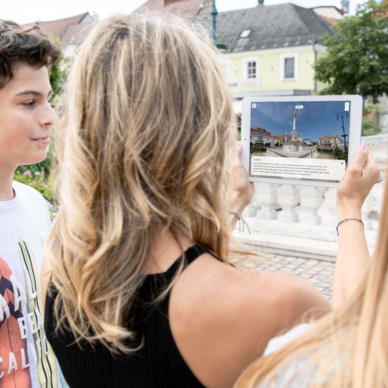 Bild enthält, Boy, Male, Person, Teen, Adult, Female, Woman, Photography, Blonde, Hair