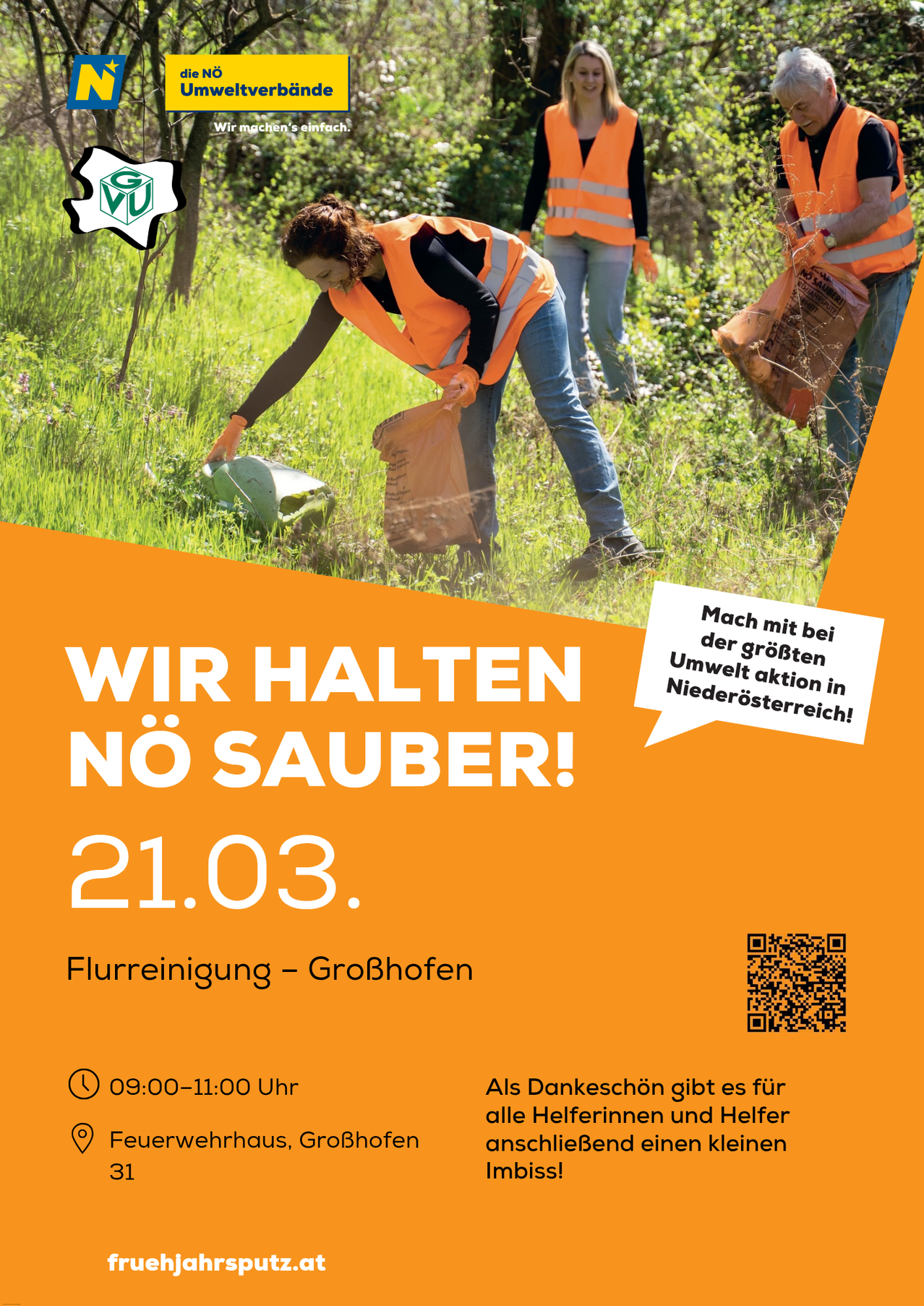 Plakat für eine Veranstaltung, Menschen beim Aufräumen, Text auf Deutsch. 'Wir halten No Sauber! 21.03. Flurreinigung-GroBhofer 09:00-11:00'. QR-Code vorhanden.