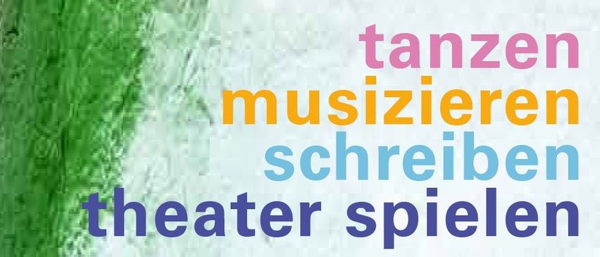 Ein weißer Hintergrund mit mehrfarbigen Wörtern 'tanze', 'musizierte', 'schreibe', 'theater' und 'spiele' in schräger Position.