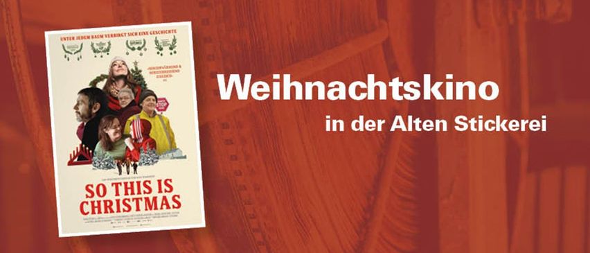 Ein Plakat für einen Film mit dem Titel 'Dies ist Weihnachten' mit rotem Hintergrund. Das Plakat zeigt eine Gruppe von Menschen, wahrscheinlich eine Familie, in Winterkleidung. Der Titel ist in fetten weißen Buchstaben geschrieben.