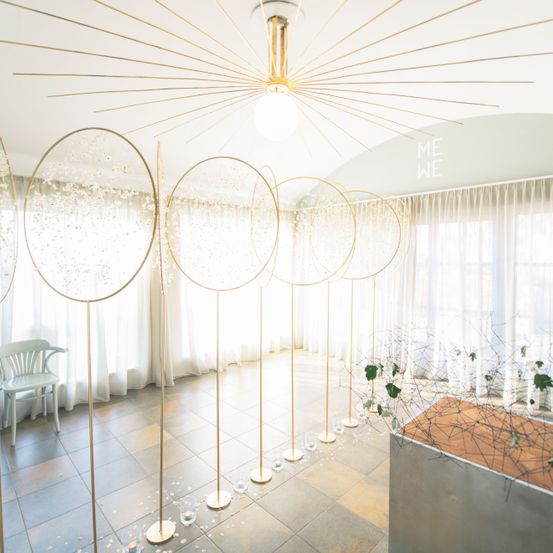 Bild enthält, Indoors, Interior Design, Chair, Building, Dining Room, Dining Table, Reception Room, Living Room, Floor, Home Decor