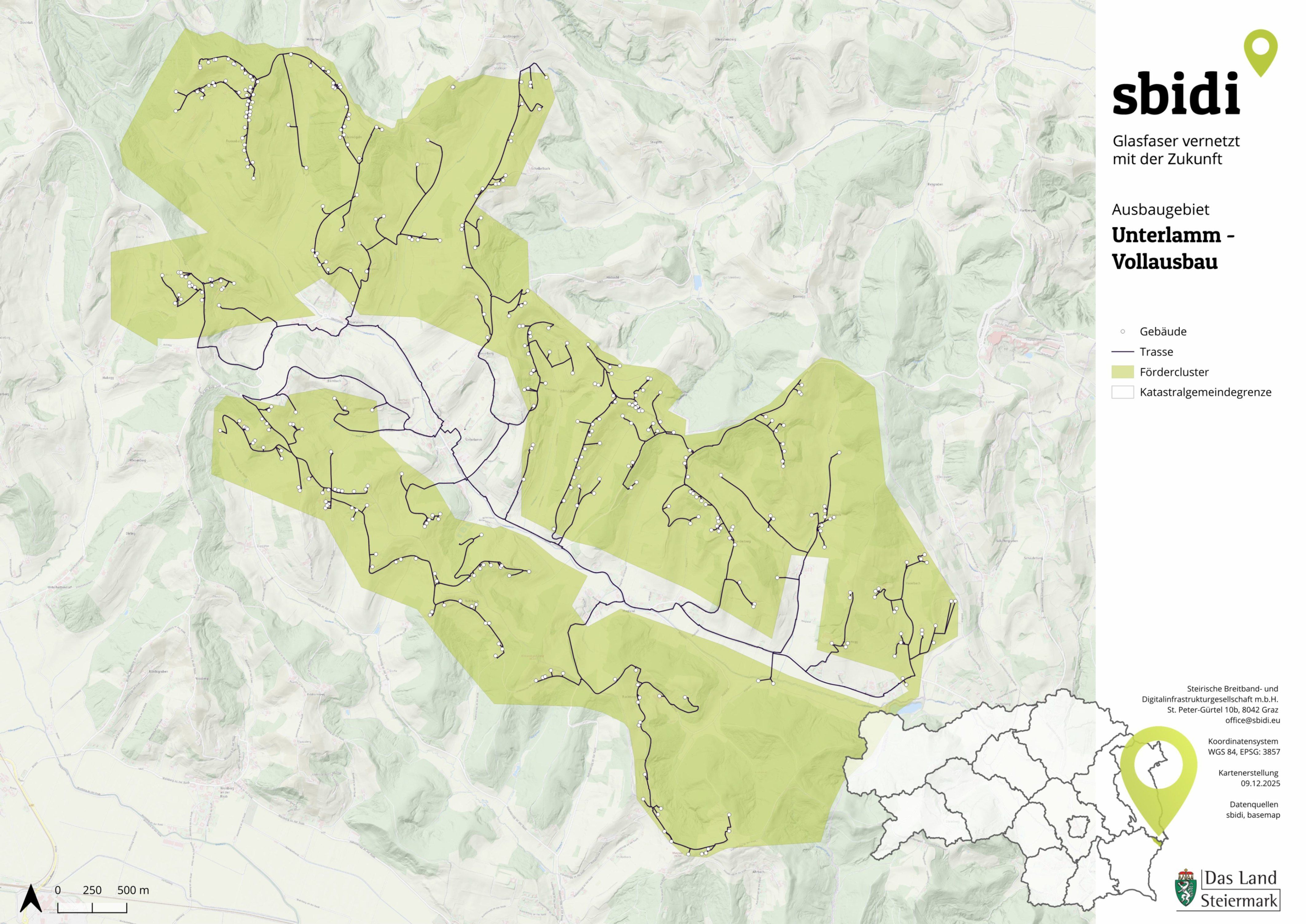 Eine grüne Karte, die eine Bergregion mit Wegen und Pfaden zeigt, überlagert auf einem geografischen Gebiet mit verschiedenen weißen Regionen und einer blauen Linie.