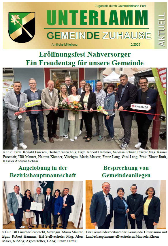 Ein Eröffnungsfest für einen Gemeinschaftslieferanten in Zuhaus. Mehrere Personen stehen vor einem Gebäude, halten ein Band und lächeln. Einige halten Schilder für Nahkauf und Kastner.