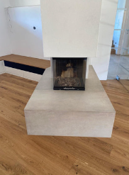 Bild enthält, Fireplace, Indoors, Hearth, Interior Design, Wood