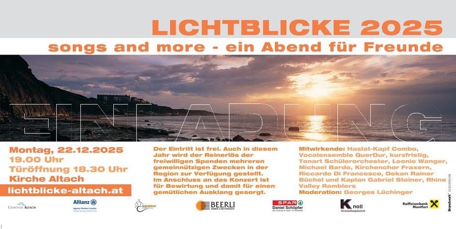 Plakat für die Veranstaltung Lichtblicke 2025, zeigt einen Sonnenuntergang über einem ruhigen Strand mit Bergen im Hintergrund. Der Text ist auf Deutsch und Englisch und bewirbt einen kostenlosen Abend mit Liedern und mehr am Reinerlos. Das Bild enthält Sponsoren und eine Website für weitere Informationen.