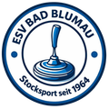 Ein rundes Logo für ESV Bad Blumau mit einem blauen Griff auf weißem Hintergrund, darunter die Worte 'Stocksport seit 1964'.