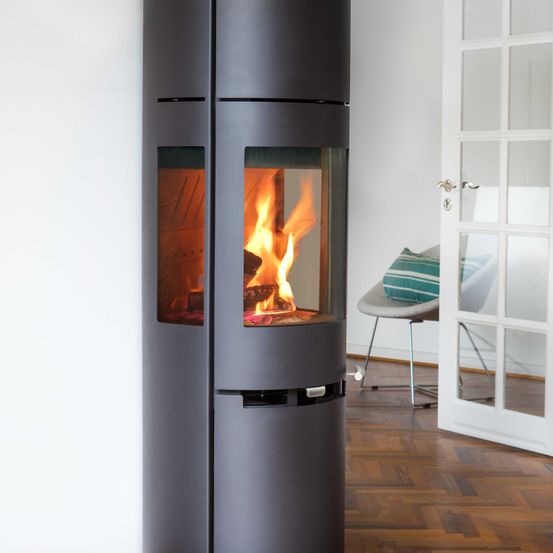 Bild enthält, Fireplace, Indoors, Hearth, Device