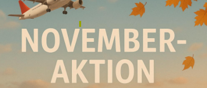 Ein Flugzeug fliegt am Himmel mit dem Text November-Aktion darunter, umgeben von Herbstblättern.