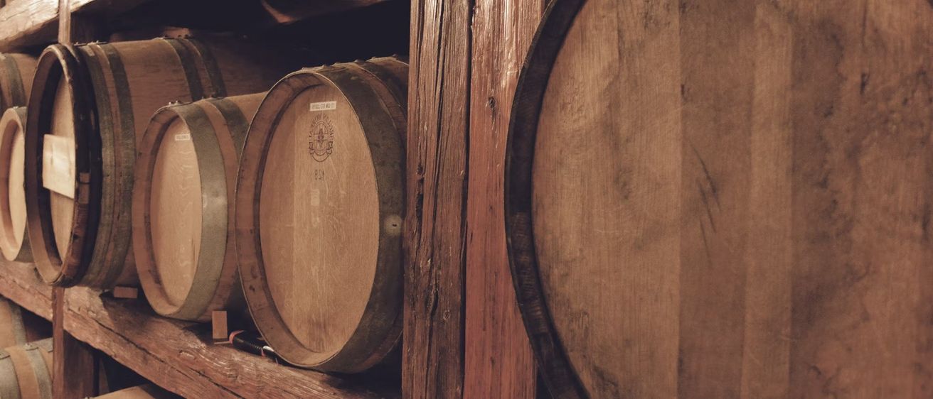 Bild enthält, Alcohol, Beverage, Liquor, Wine, Wine Cellar