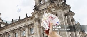 Bild enthält, Architecture, Building, Person