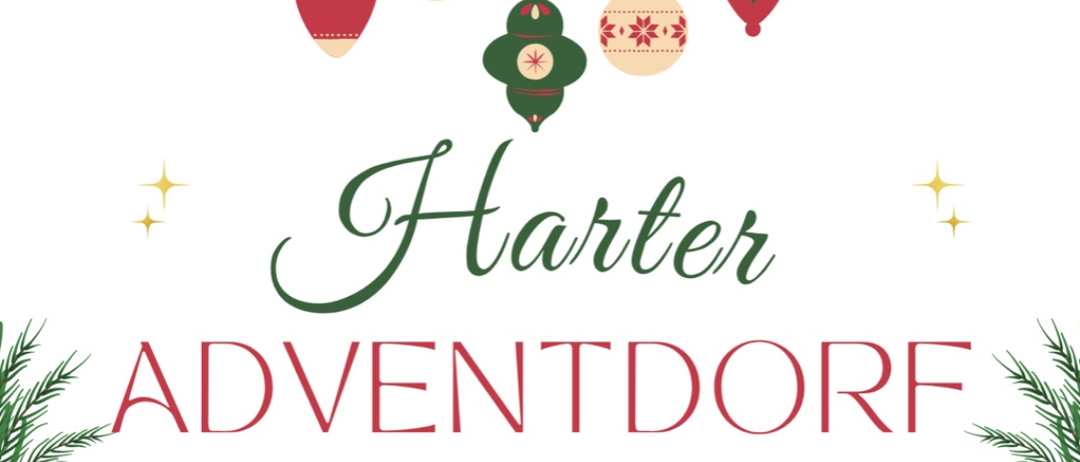 Ein weißer Hintergrund mit hängenden Weihnachtskugeln. 'Harter Dventdor' steht in Grün geschrieben.